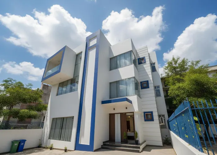 Fabhotel OysterVilla